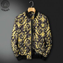 Picture of Versace Jackets _SKUVersaceM-3XL24cn1113762